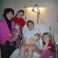 DSC00171 Notre premire photo de filles. De gauche  droite : Christine, Carla, Muriel, Marie, milie et La.